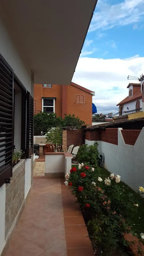 Bed & Breakfast Sole D'Oro Iun S4354 Bed and Breakfast La Maddalena  Italië