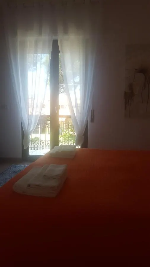Bed & Breakfast Sole D'Oro Iun S4354 Bed and Breakfast La Maddalena  Italië